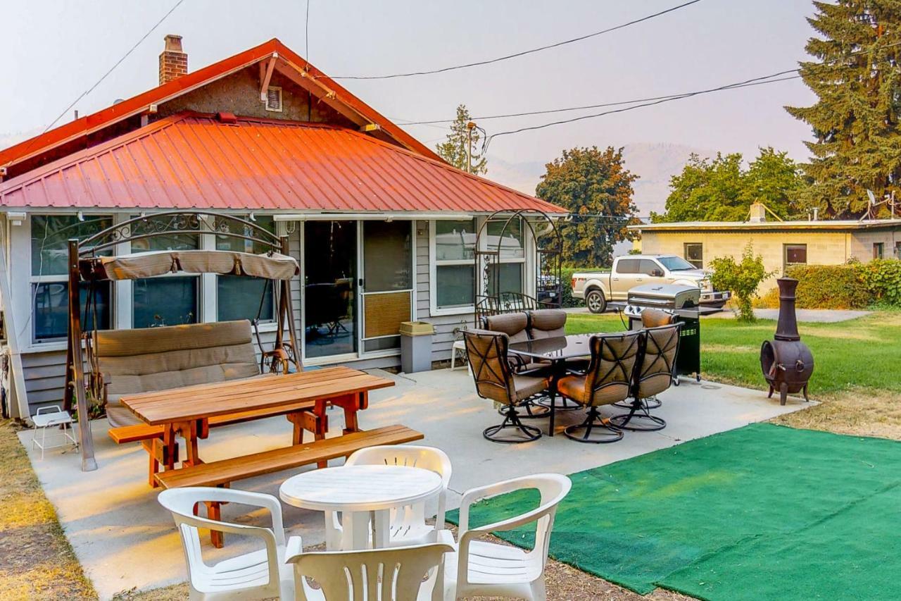 Chelan Chalet Villa Lakeside Exterior photo